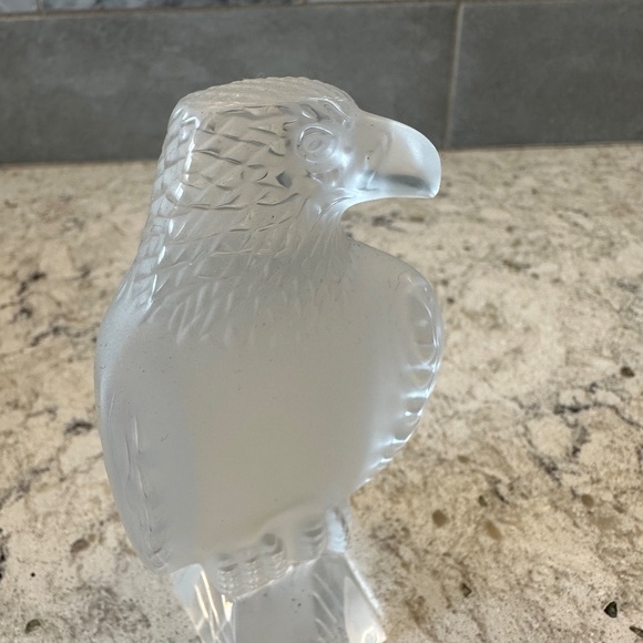 Lalique Collectors Society crystal eagle - Picture 11 of 12